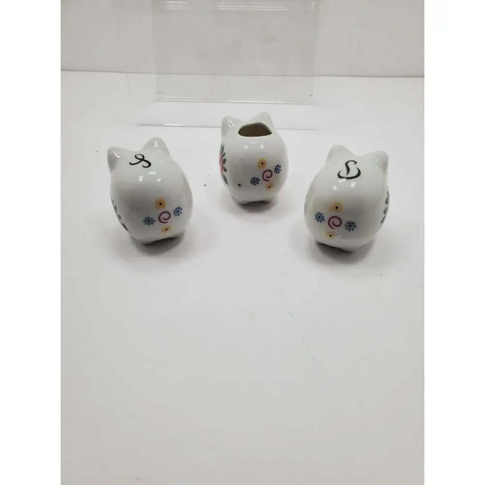 Vintage Cute Ceramic Pig Salt & Pepper Shaker 3-Piece Set w/ Toothpick Holder - Picture 4 of 5